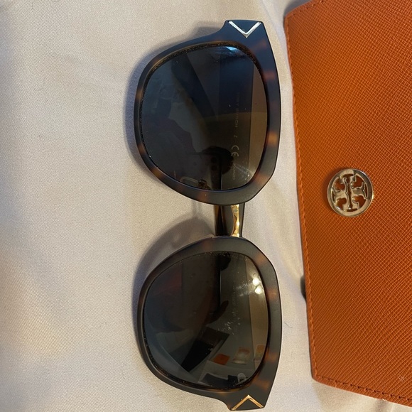 Tory Burch Accessories - Tory Burch Sunglasses
